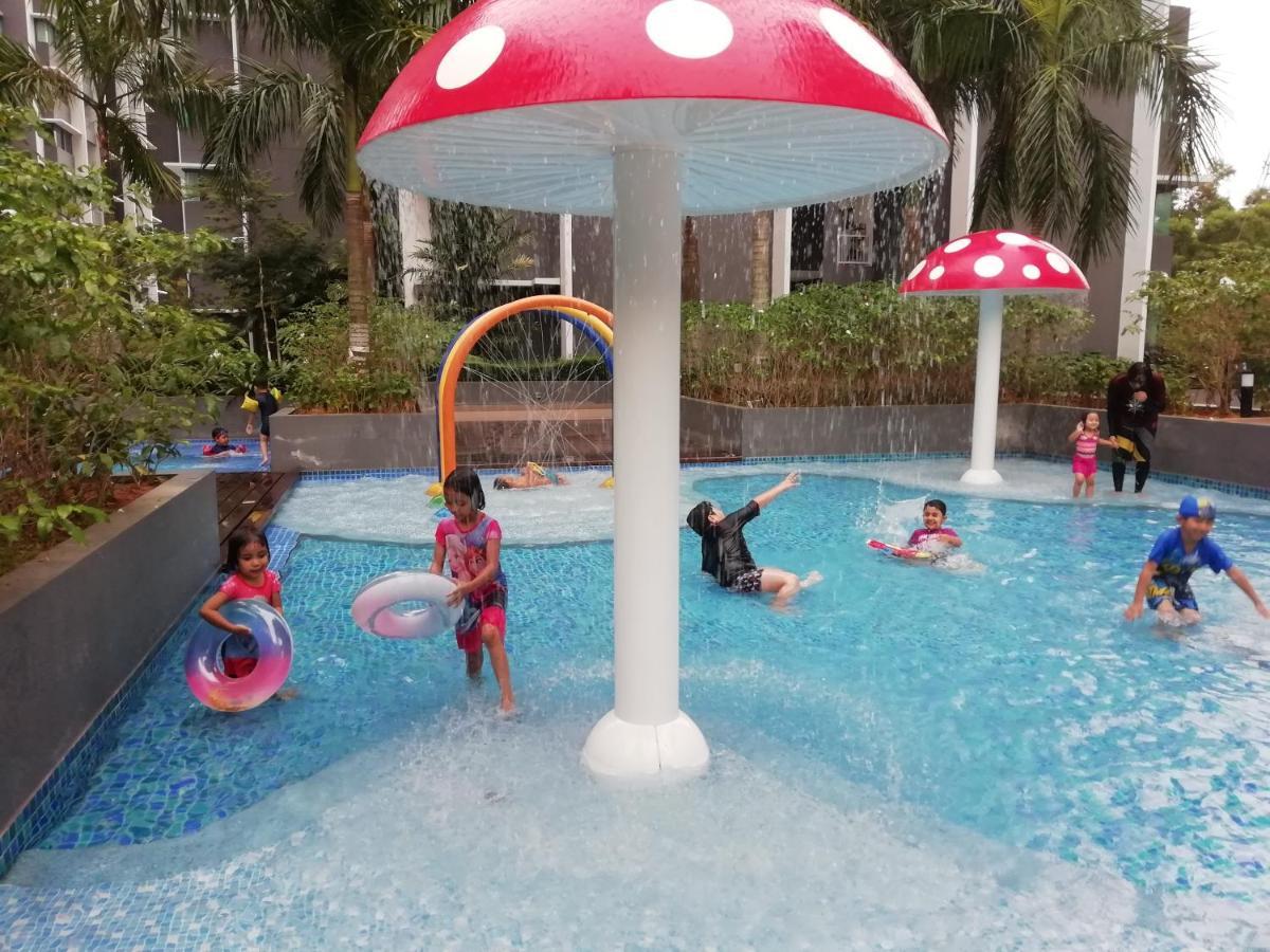 Fz Almyra Homestay كاجانغ المظهر الخارجي الصورة