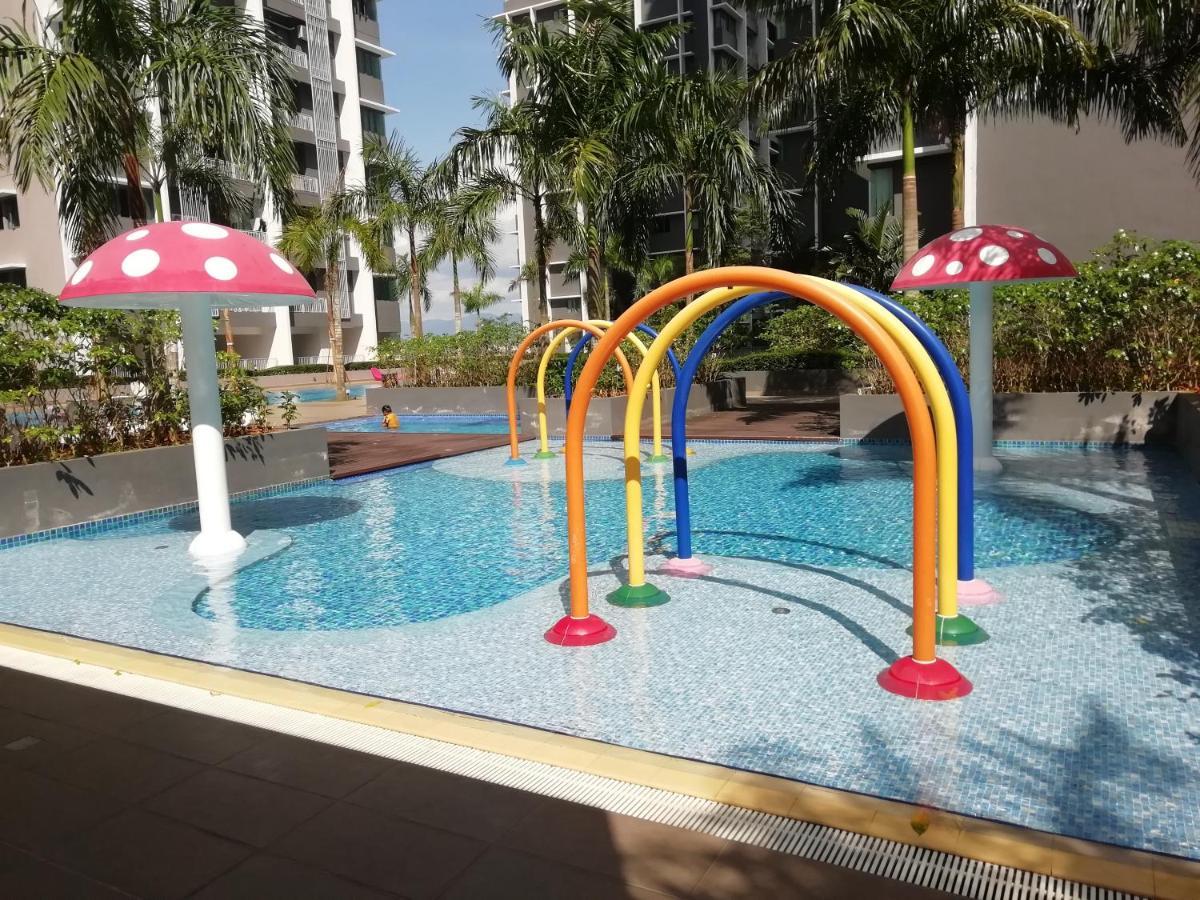 Fz Almyra Homestay كاجانغ المظهر الخارجي الصورة