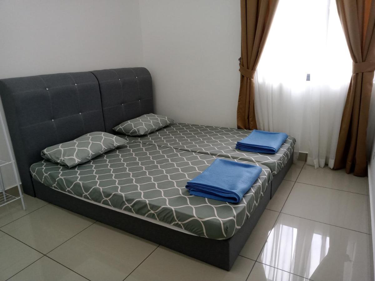 Fz Almyra Homestay كاجانغ المظهر الخارجي الصورة